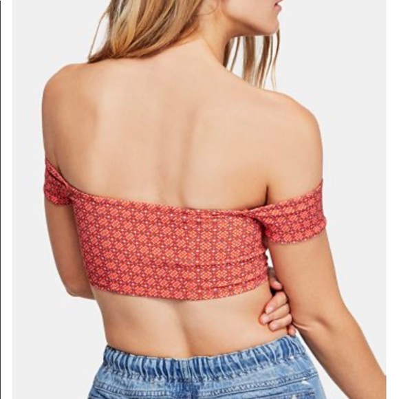 Free People
Off-The-Shoulder Pullover Brami - Picture 2 of 5